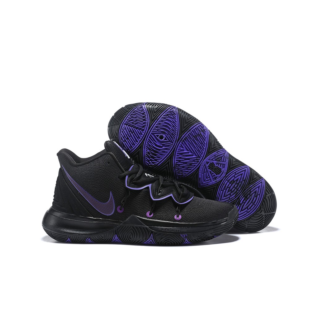 black and purple nike basketball shoes