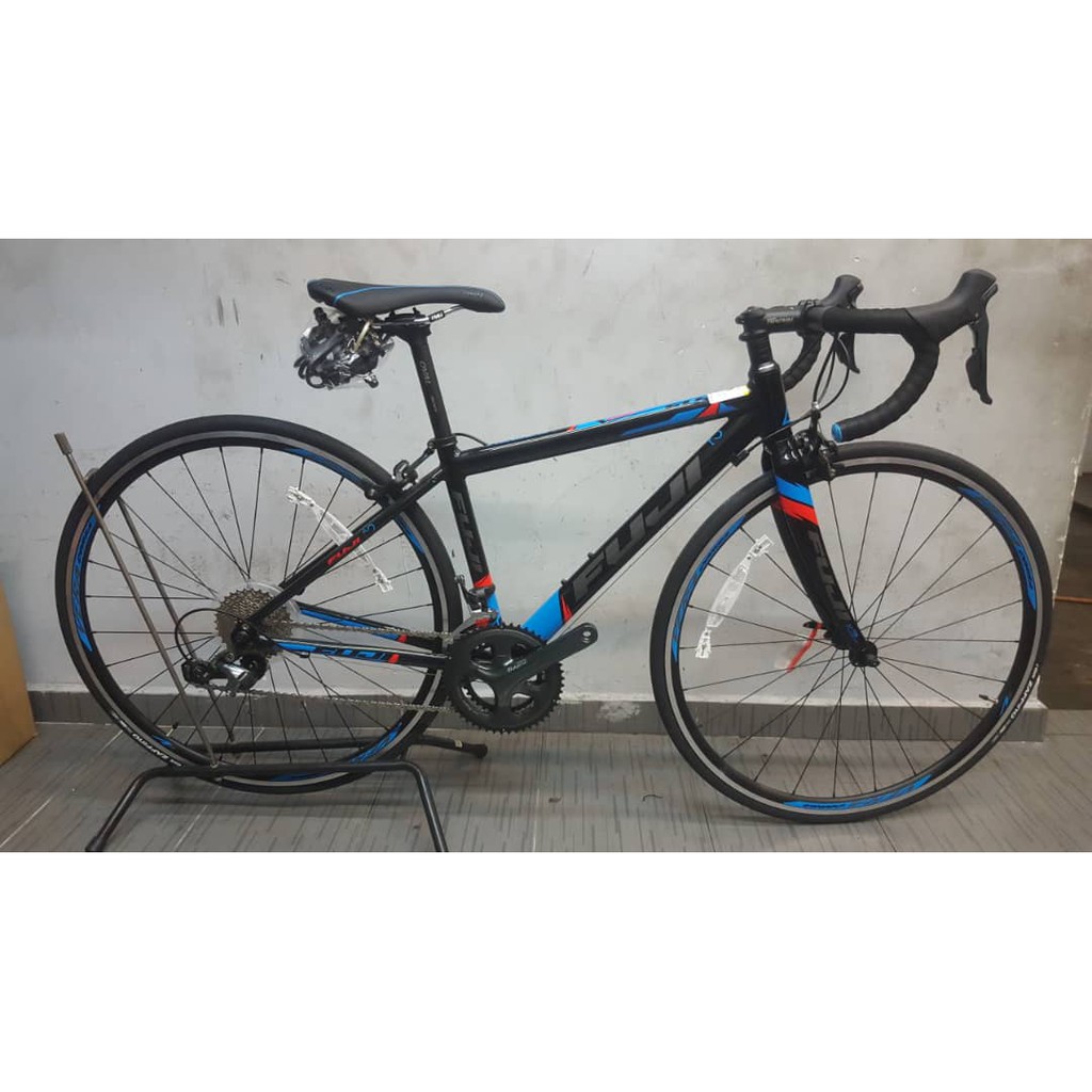 fuji 1.1 road bike