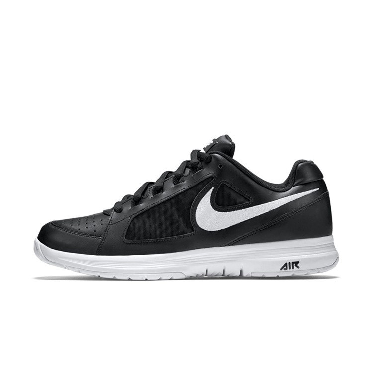 non slip resistant shoes nike