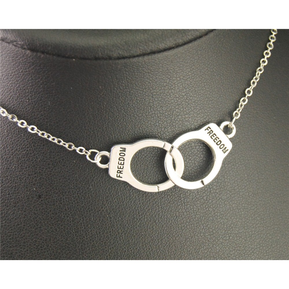 1pc Silver Metal Freedom Handcuff Charm Choker Necklace Women/Girl Lover Valentine's Day Gifts E499