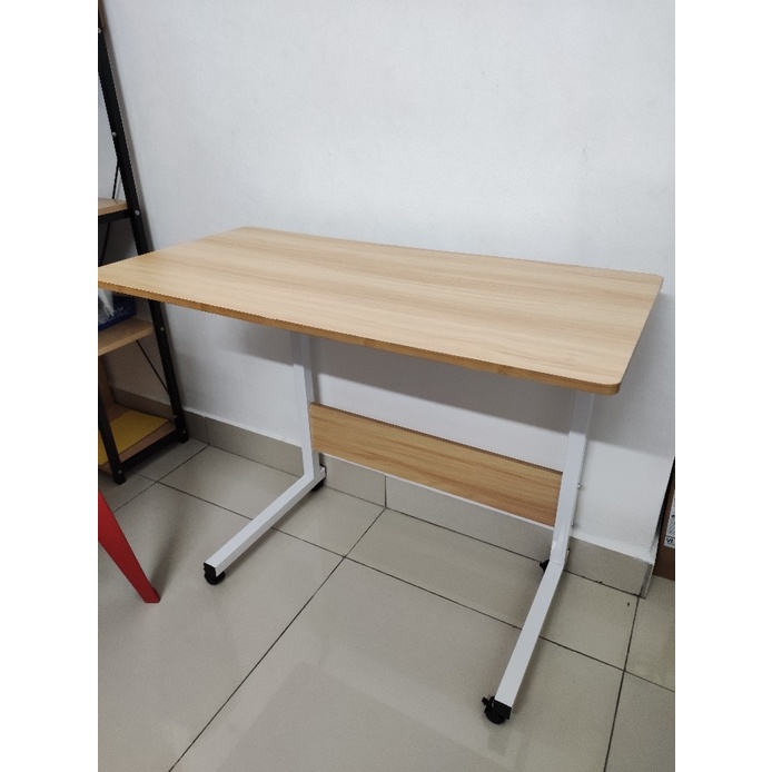 DFP Portable Table Study With Wheel / Multifunctional Portable Easy Lifting Laptop Table Computer Desk Mini Table