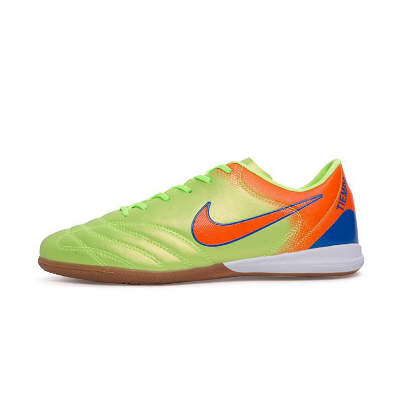 kasut futsal nike