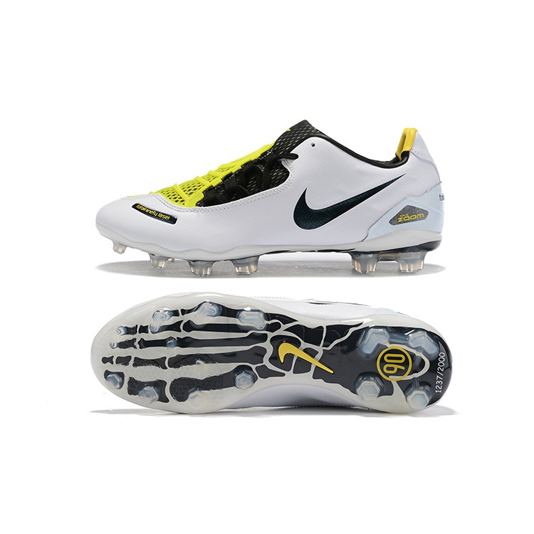 youth training shoes