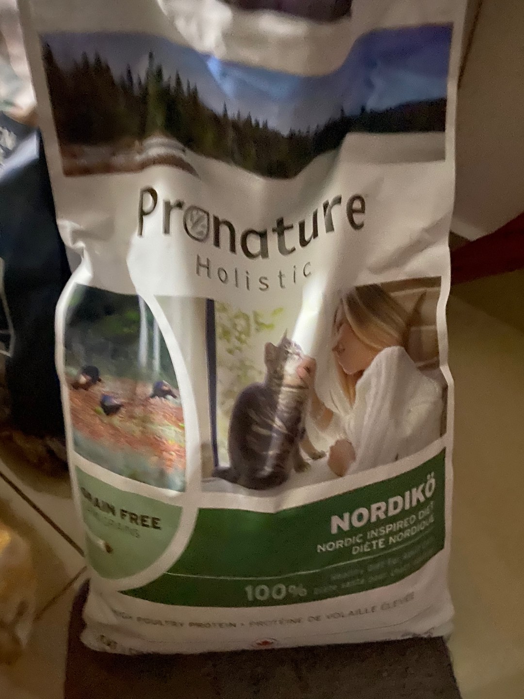 Pronature Holistic Grain Free Nordiko Cat Food 6kg Free 2 Schesir Cat