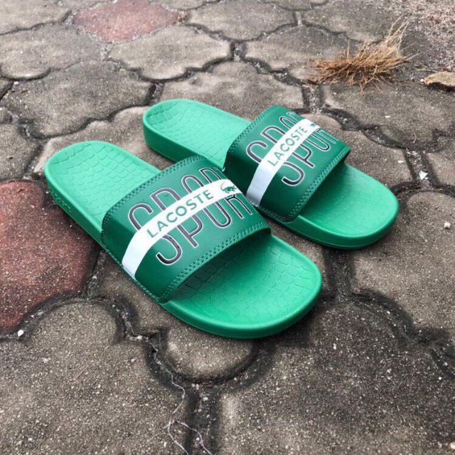 lacoste flip flops green