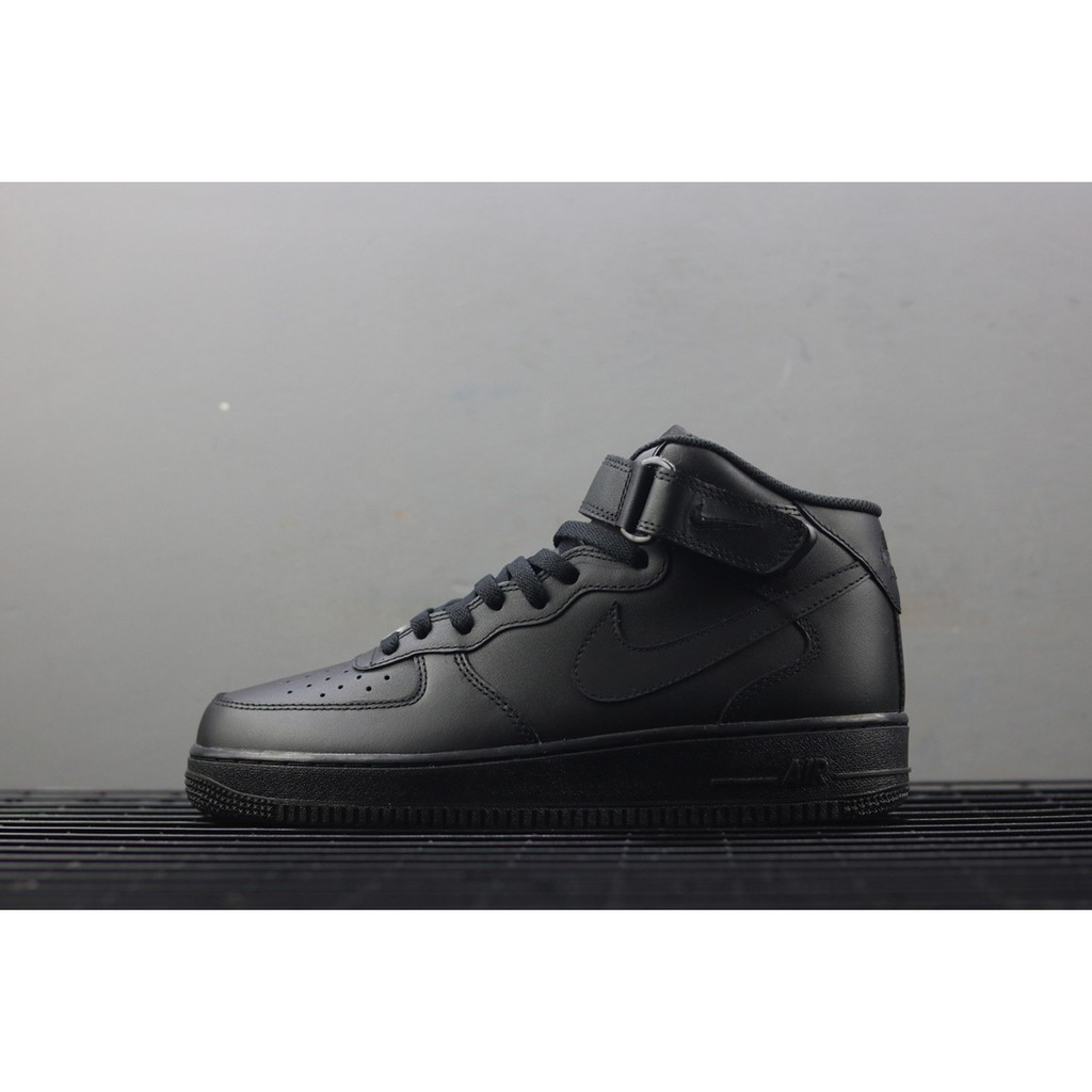 air force 1 triple black mid