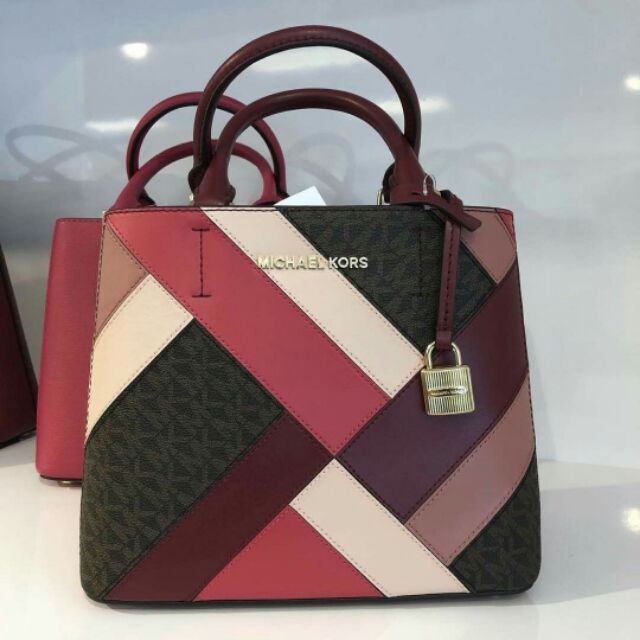 michael kors adele medium messenger