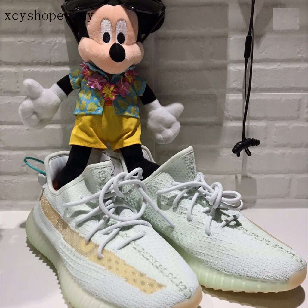 Yeezy Boost 350 V2 Hyperspace Sniiikerz