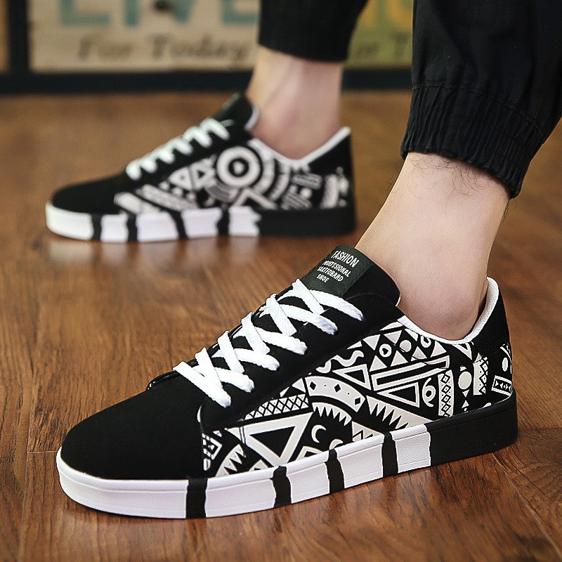 casual canvas shoes