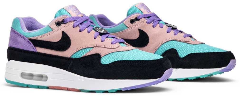 have a nike day air max 1s