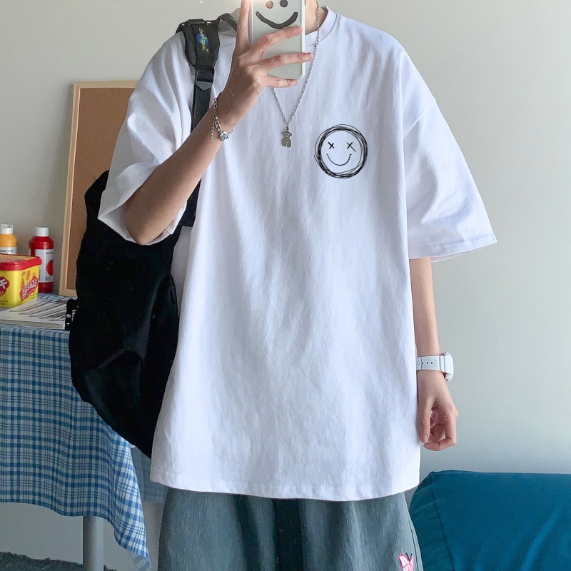 T-shirt 【S-8XL】Japanese fashion casual men's short-sleeved T-shirt Smiley print pattern Round neck top Oversized loose and comfortable bottoming shirt Tik Tok Trend Tide Brand Five-point short-sleeved T-shirt