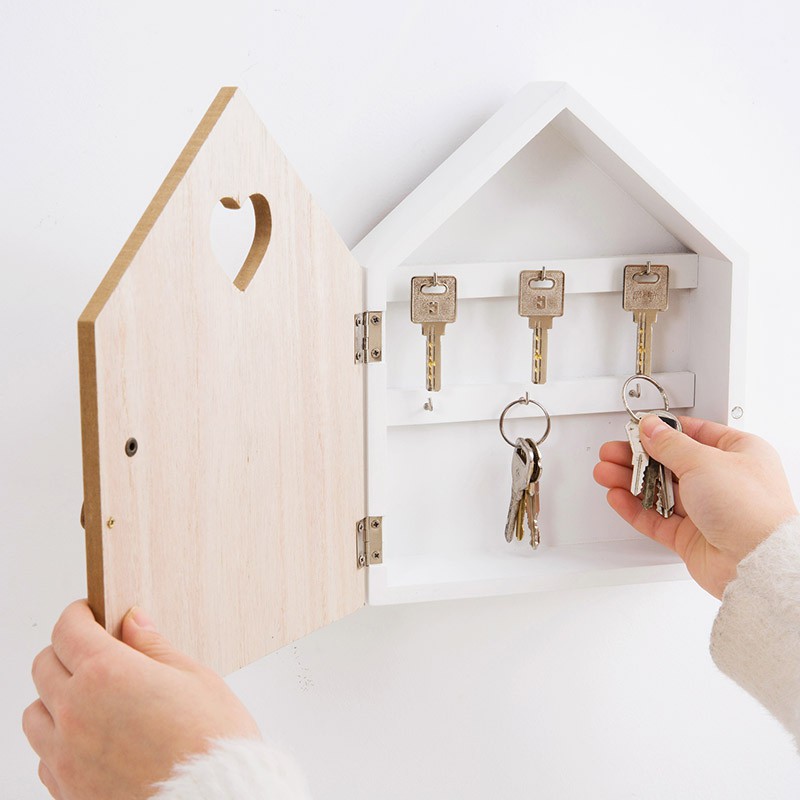 Deroc Entrance Wall Wooden Decorative Key Storage Box Wall Hanging