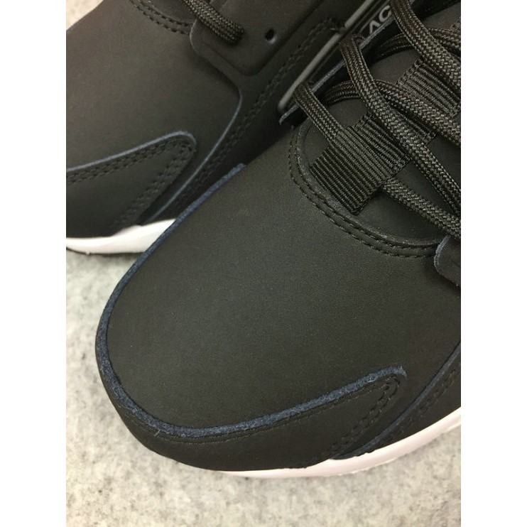 huarache total black