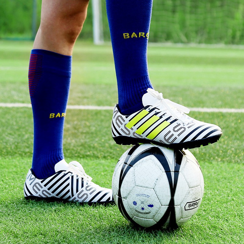 kasut bola futsal