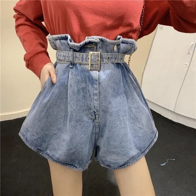 ready stock Spring and summer new high-waisted flower bud lace denim shorts