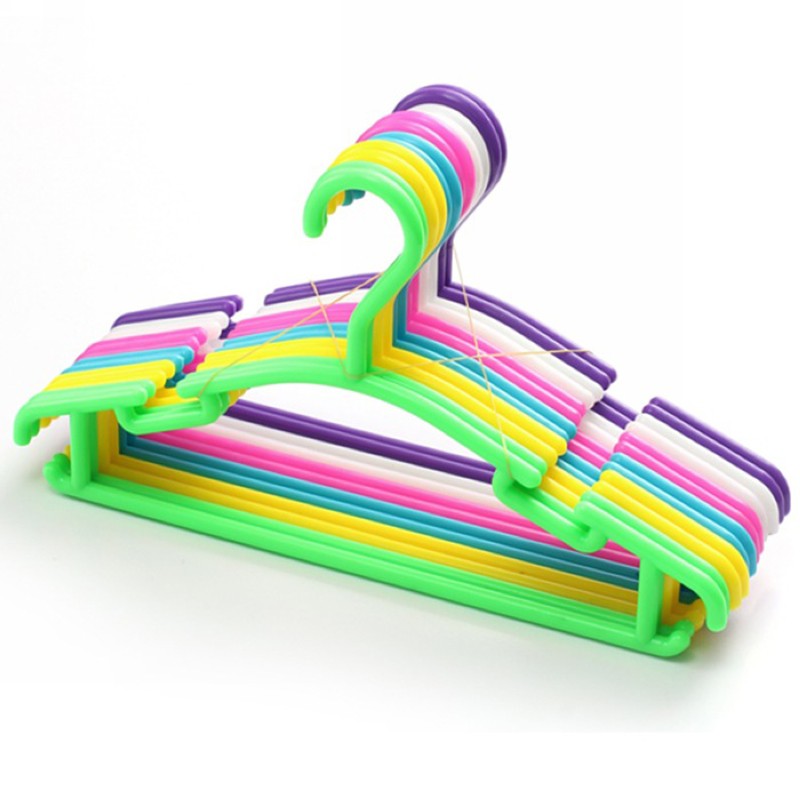 plastic cloth hanger