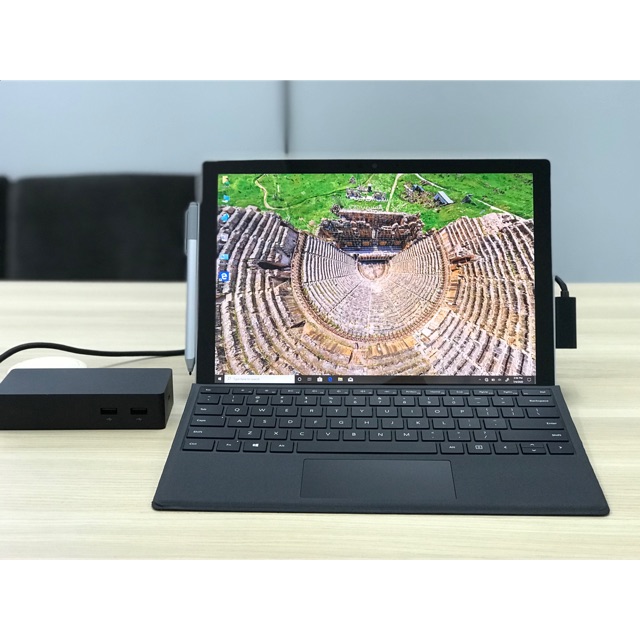 Surface Pro 5 LTE SIMフリーi5/8GB/256GB良品+golnoorclub.com