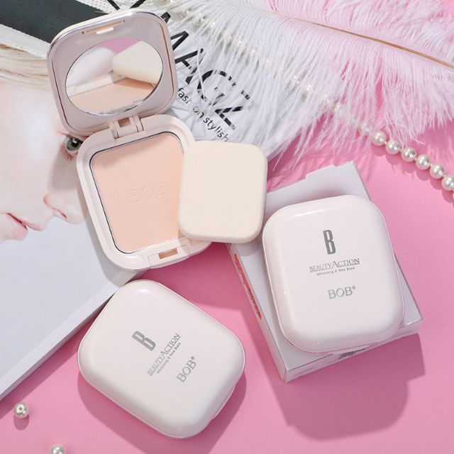 white compact powder