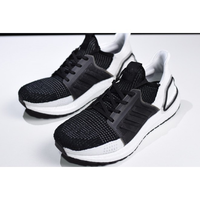 adidas ultra boost 2019 oreo