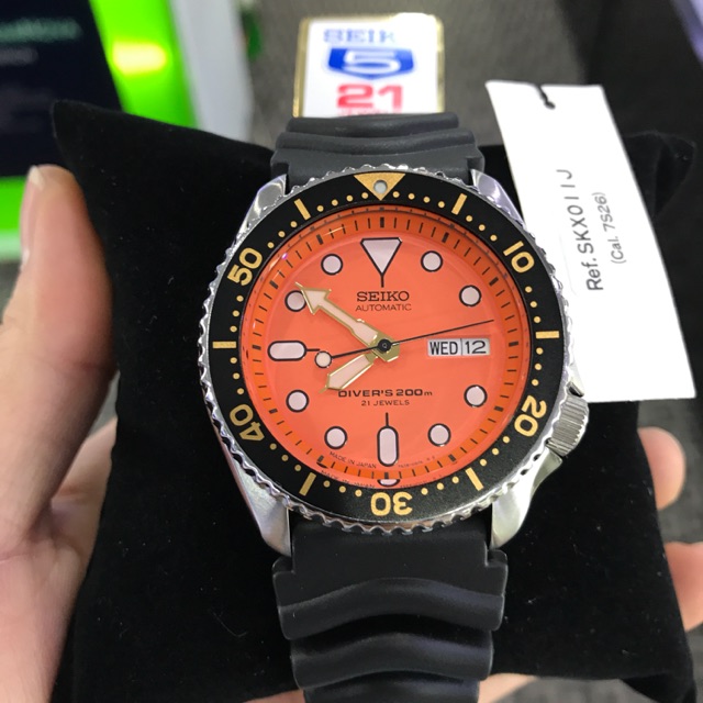 seiko scuba diver 200m automatic