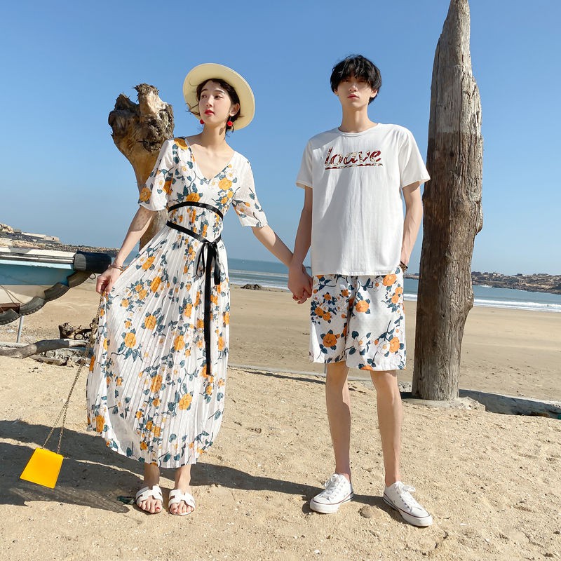 couple dress for beach
