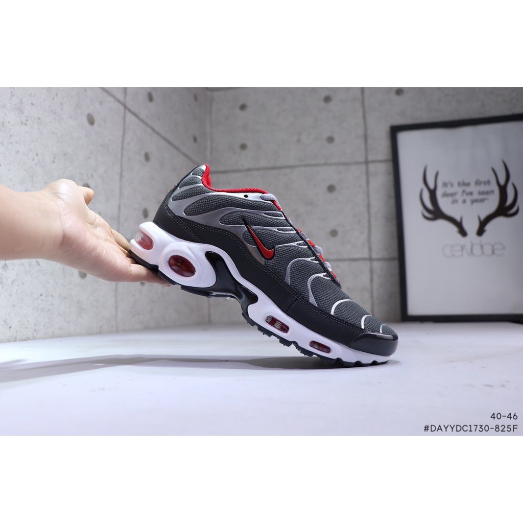 nike tn grey red