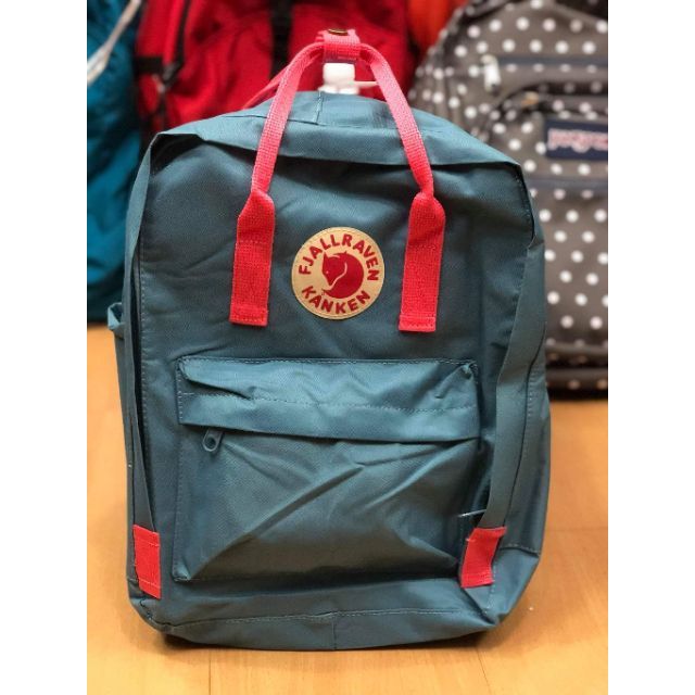 fjallraven kanken travel backpack