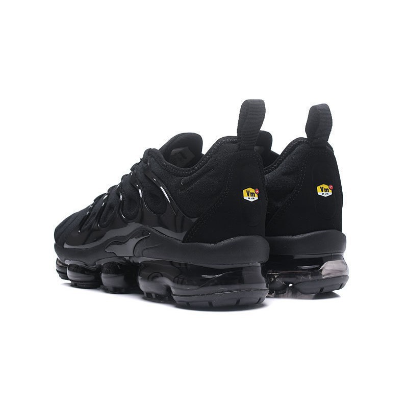 tn vapormax all black