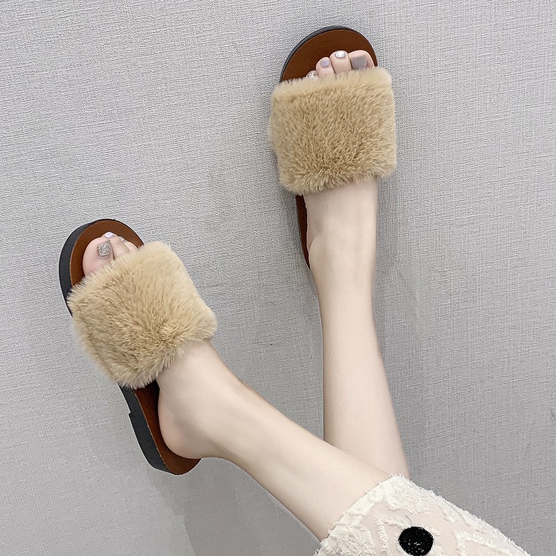 fashionable womens slippers