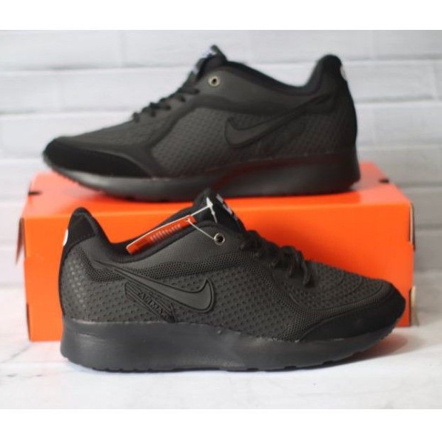 black nike school shoes