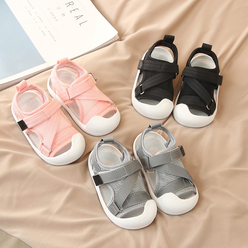 3 year old sandals