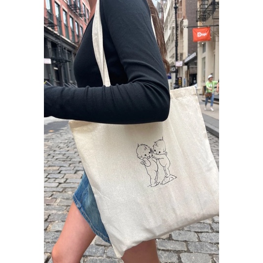 BRANDY MELVILLE CHERUB TOTE BAG Shopee Malaysia