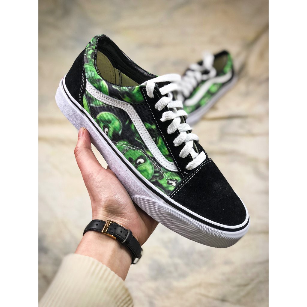 supreme vans green skulls