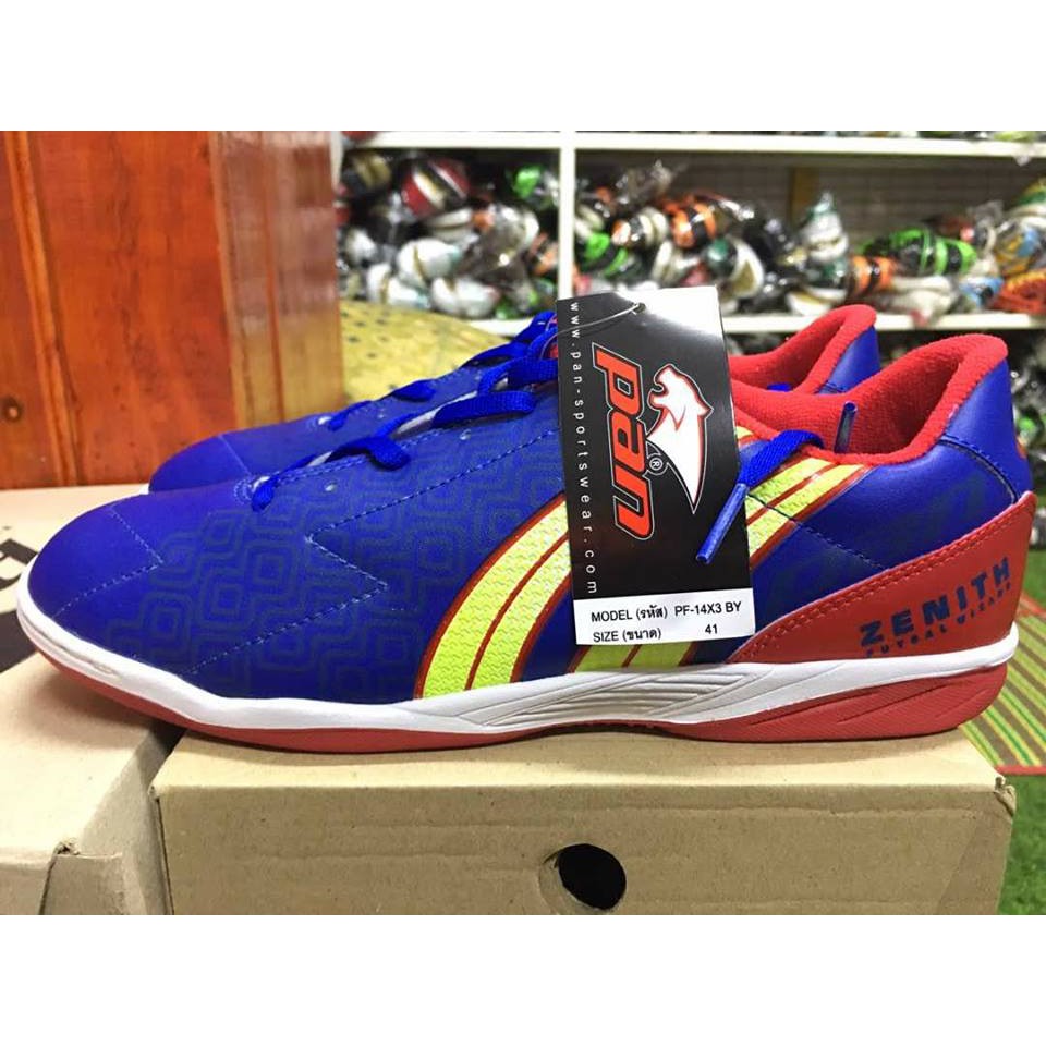 kasut futsal pan