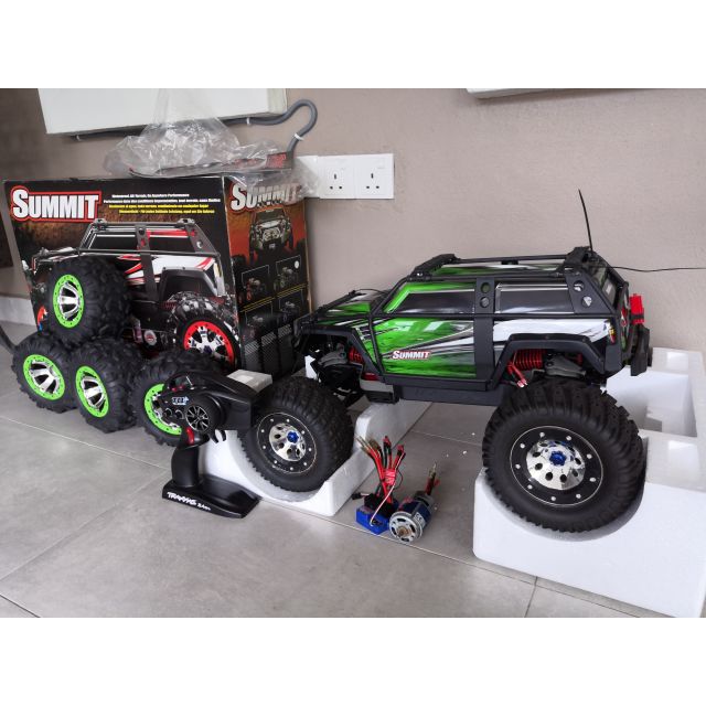 traxxas summit rtr