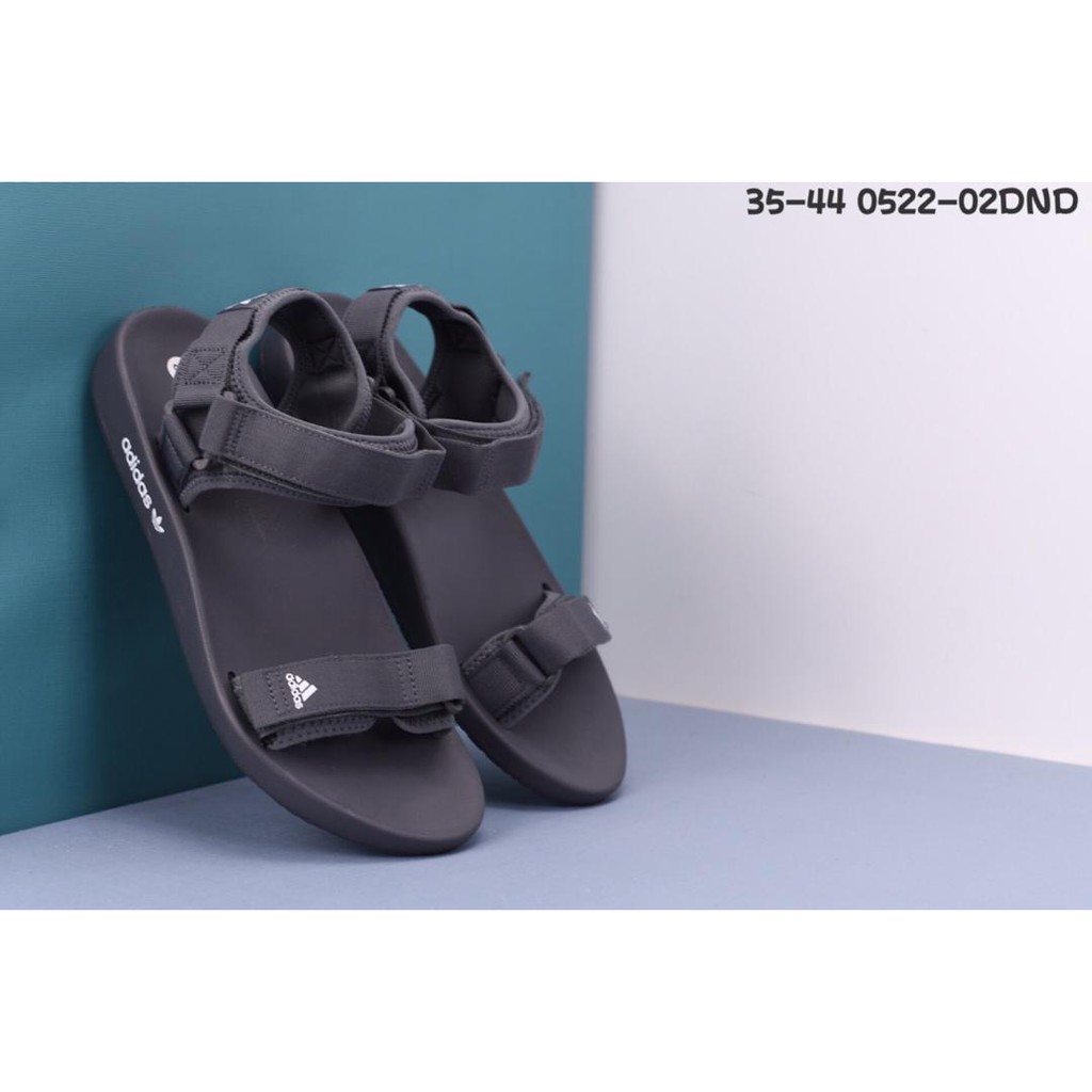 new adidas adilette sandals - Entrega 