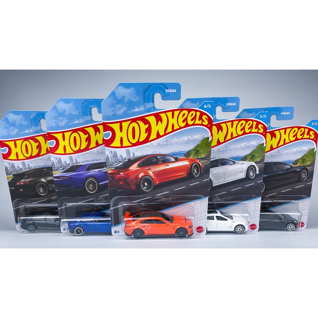 Hot Wheels Luxury Sedans SET LOT OF 5 IN 1 DIE CAST CARS (GDG44-9C6U)