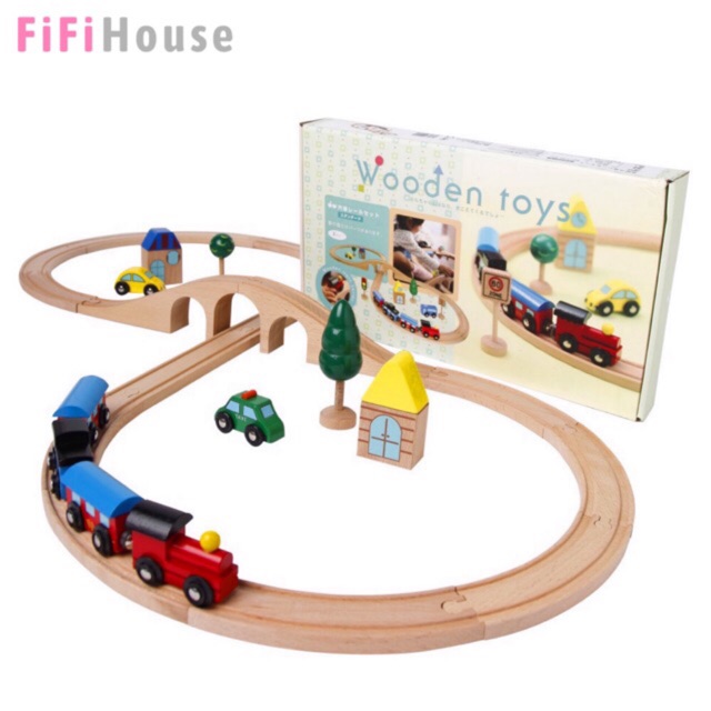 wooden train pieces