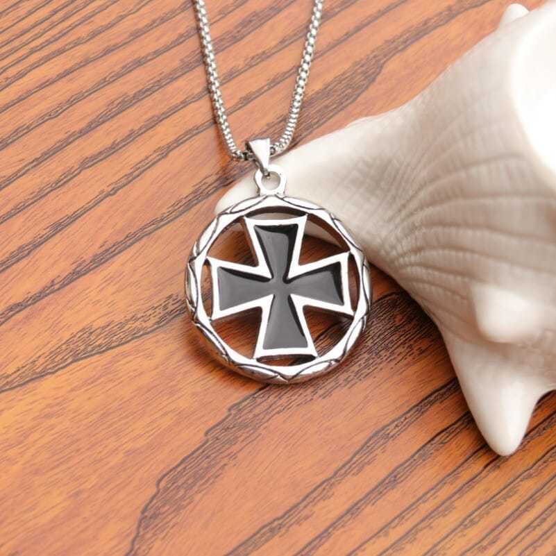 ♠Kalung untuk kanak-kanak lelaki dan perempuan Versi Korea dari keluli titanium sederhana bulat paladin pingat salib min