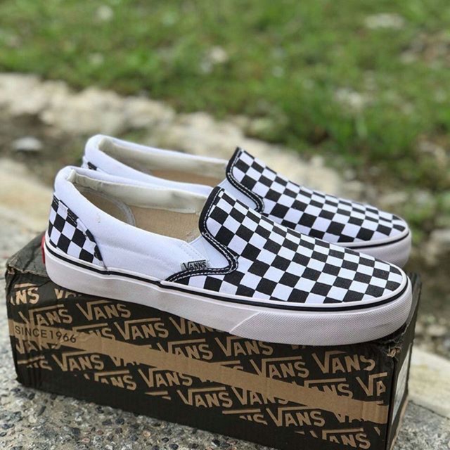 vans slip on old school vans slip on old school