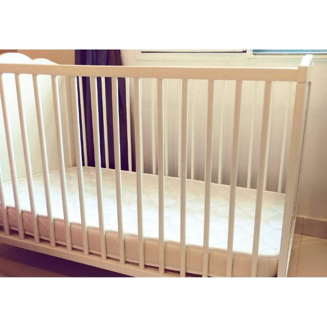 hensvik baby cot