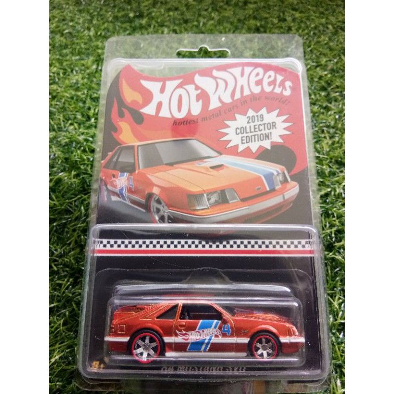 HOT WHEELS MAIL IN 2019 COLLECTOR EDITION ‘84 MUSTANG SVO W/ PROTECTOR 