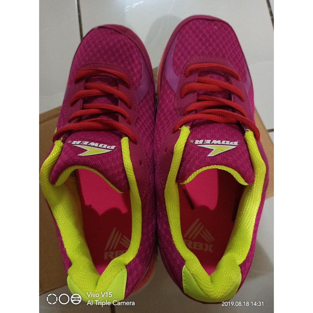 sport shoes clearance