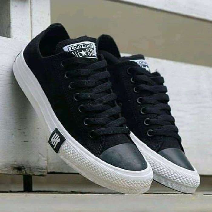 converse chuck taylor 2 hitam