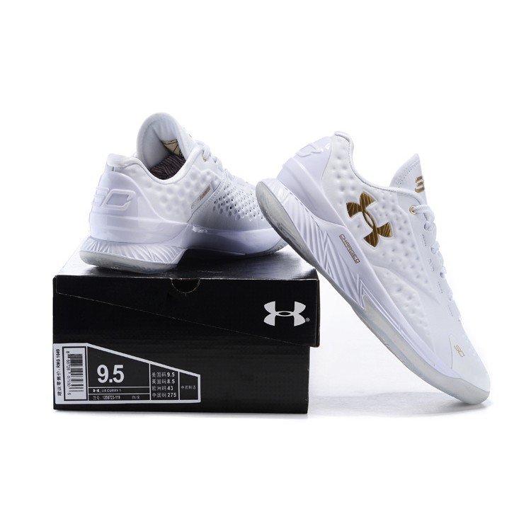 under armour low cut basketball shoes