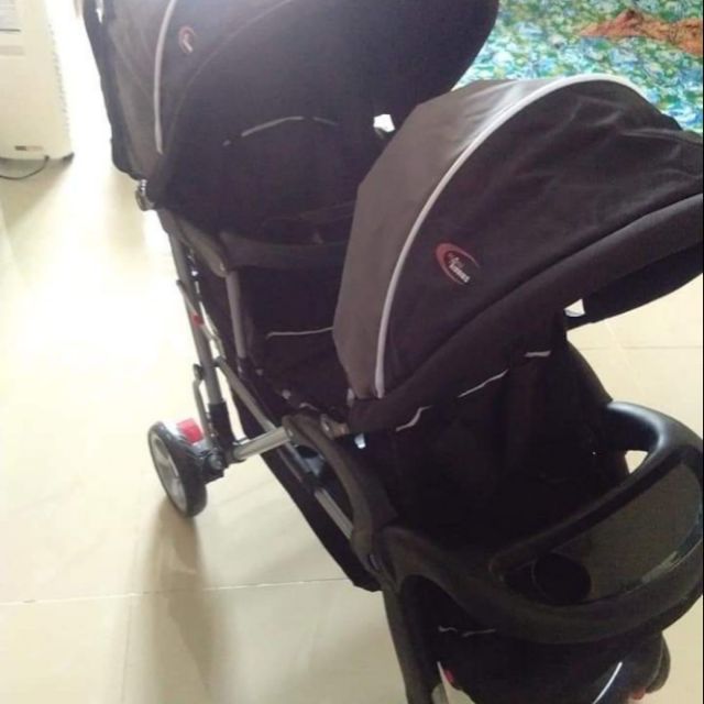 stroller kembar depan belakang