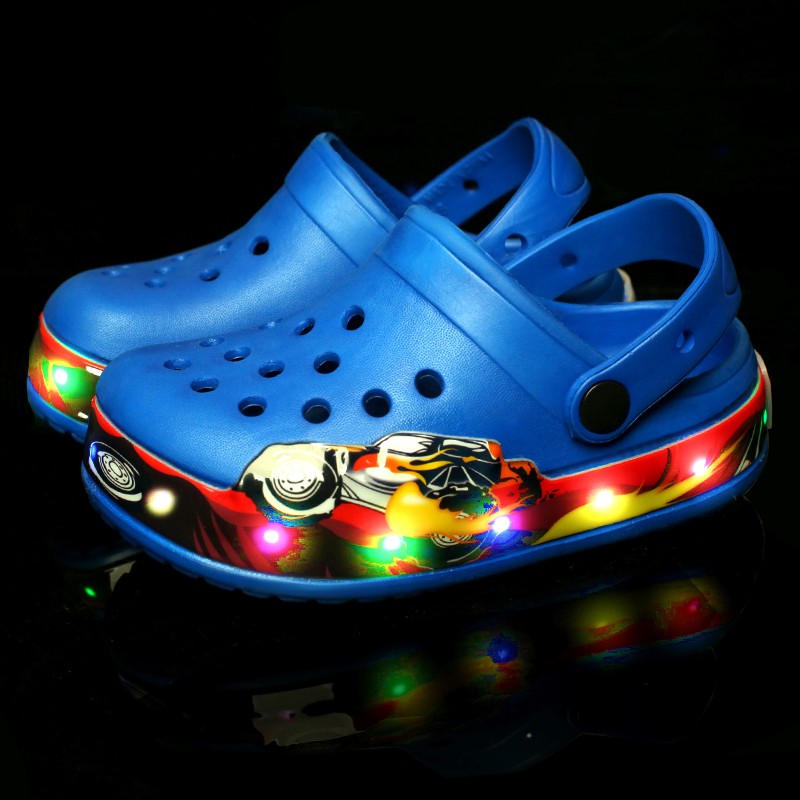 crocs com led