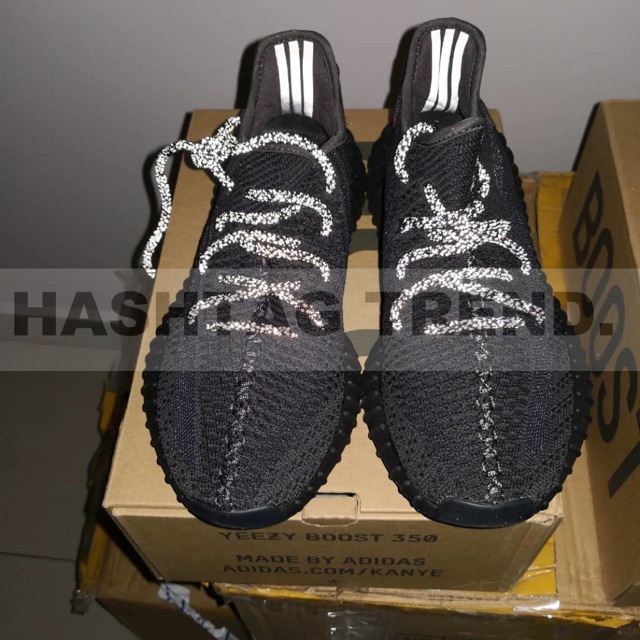 yeezy boost 350 v2 black non reflective