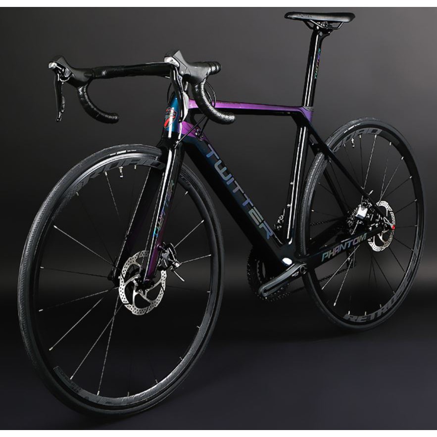 carbon road bike with disc brakes