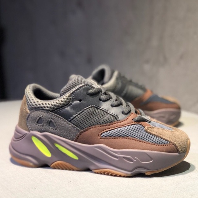 yeezy 700 toddler